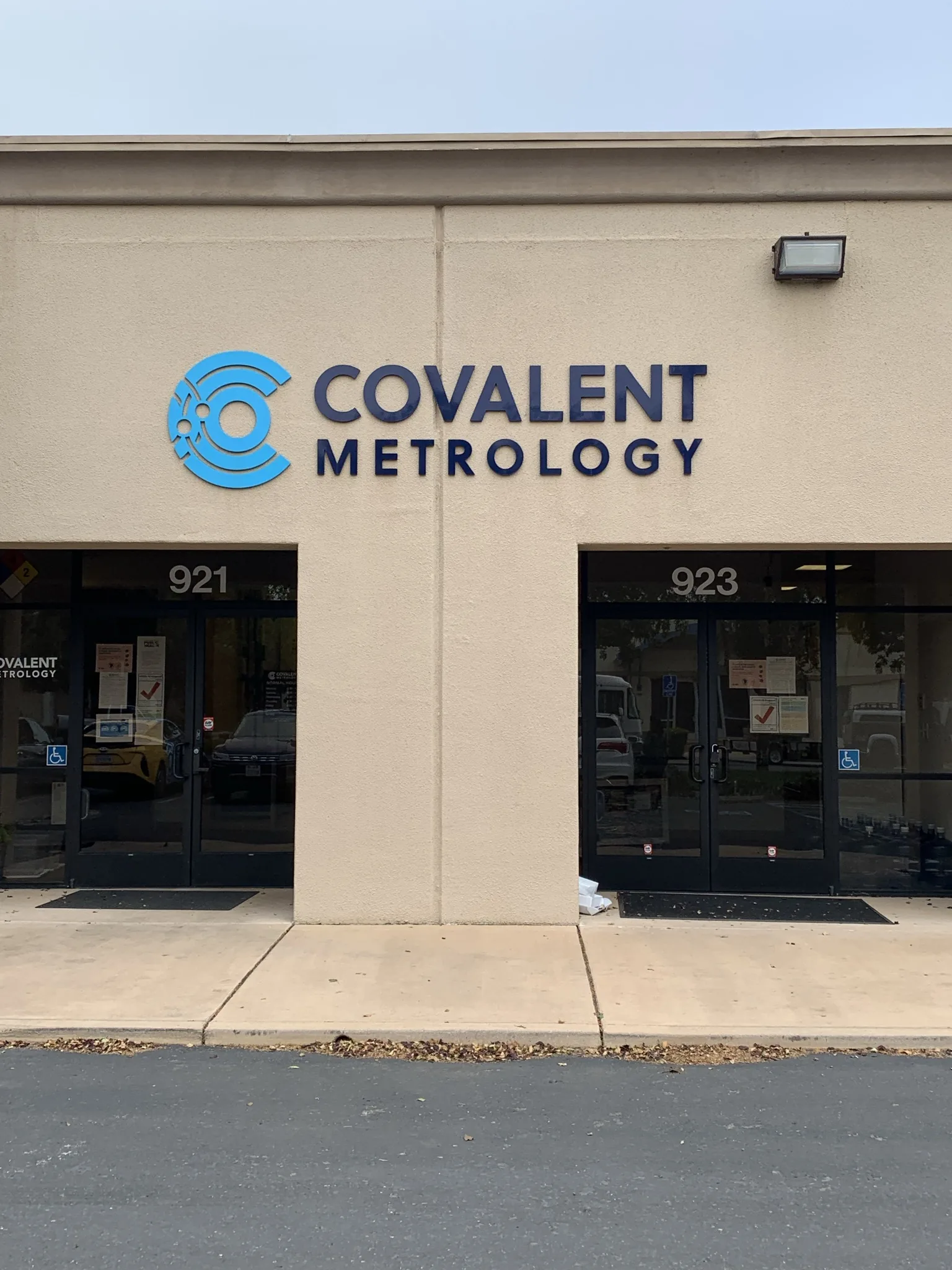 Painted 1/2 inch acrylic dimensional letter building sign — Covalent Metrology — Clear Line Signs Santa Clara
