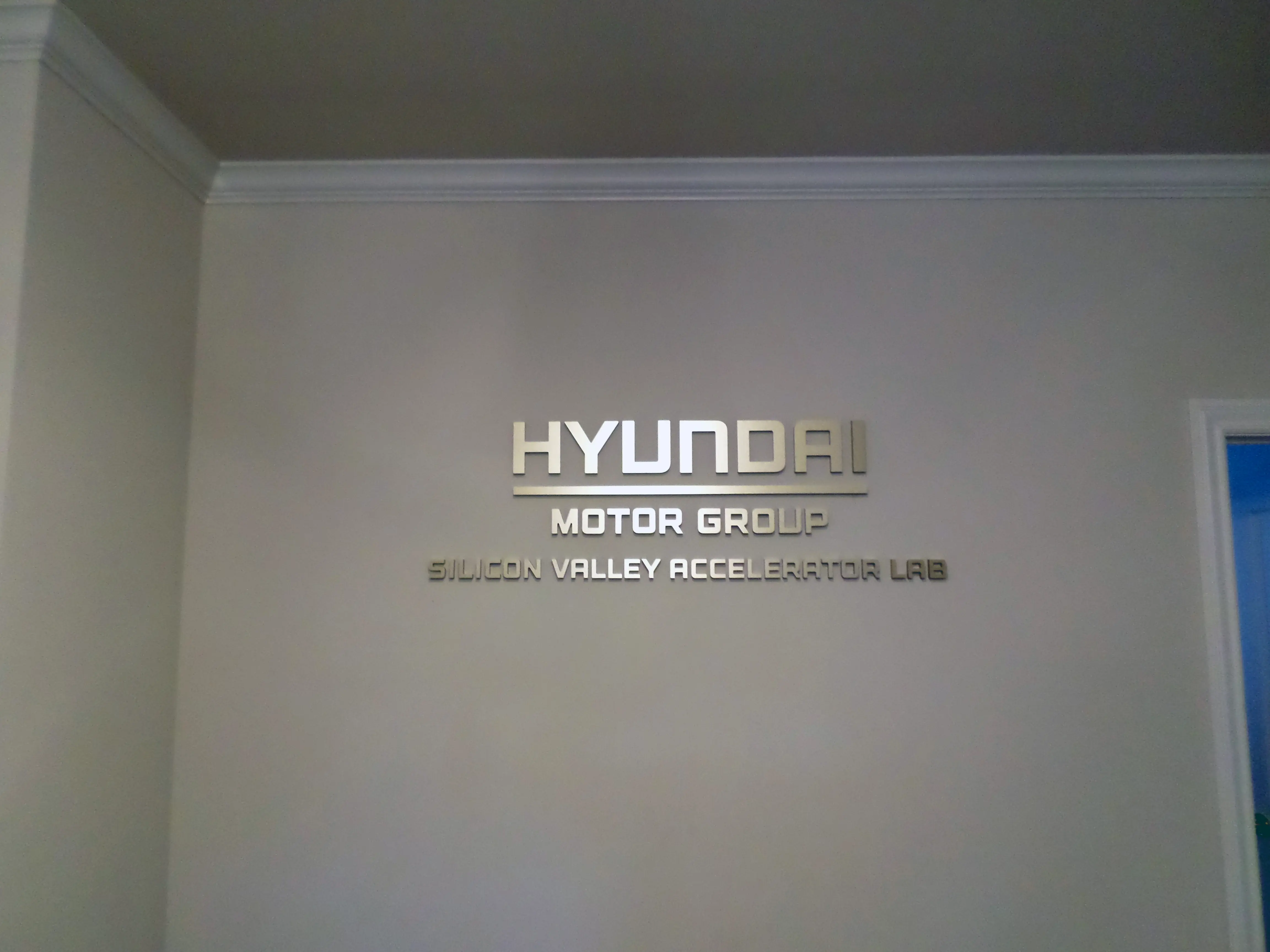 Hyundai Silicon Valley 3D lobby sign