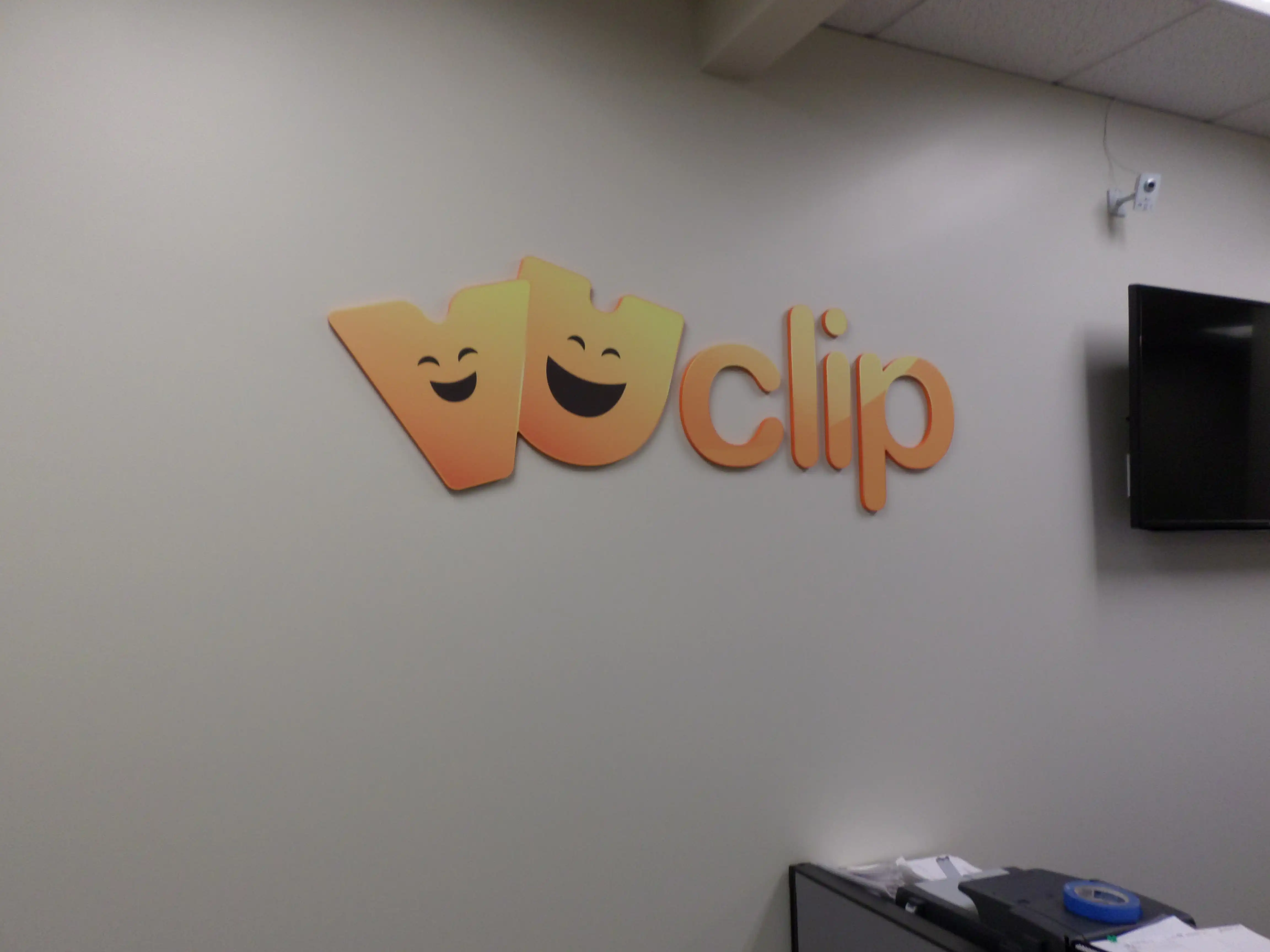 Vidcie foam dimensional lobby sign San Jose — Clear Line Signs