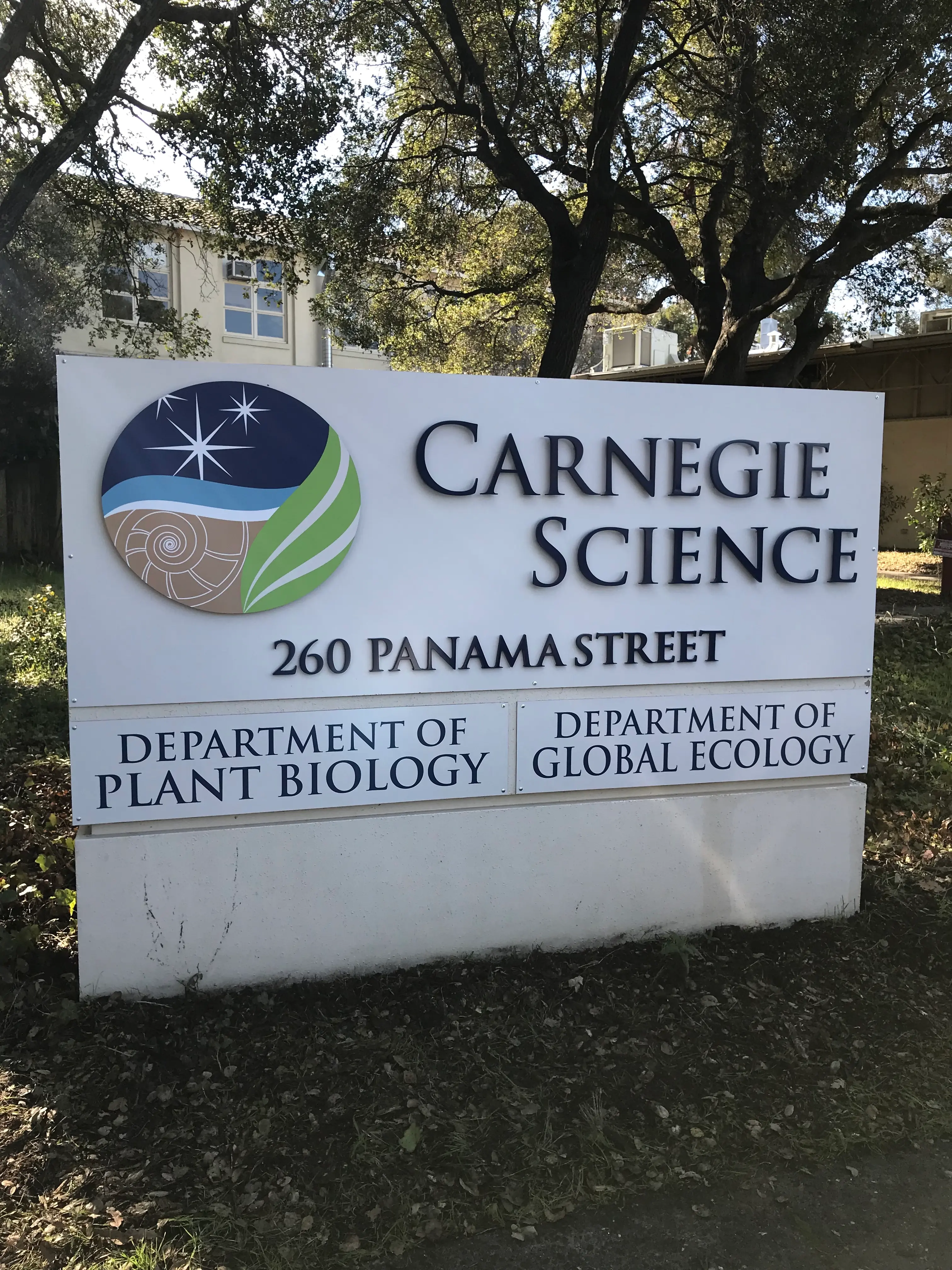 How Long Do Commercial Signs Last?